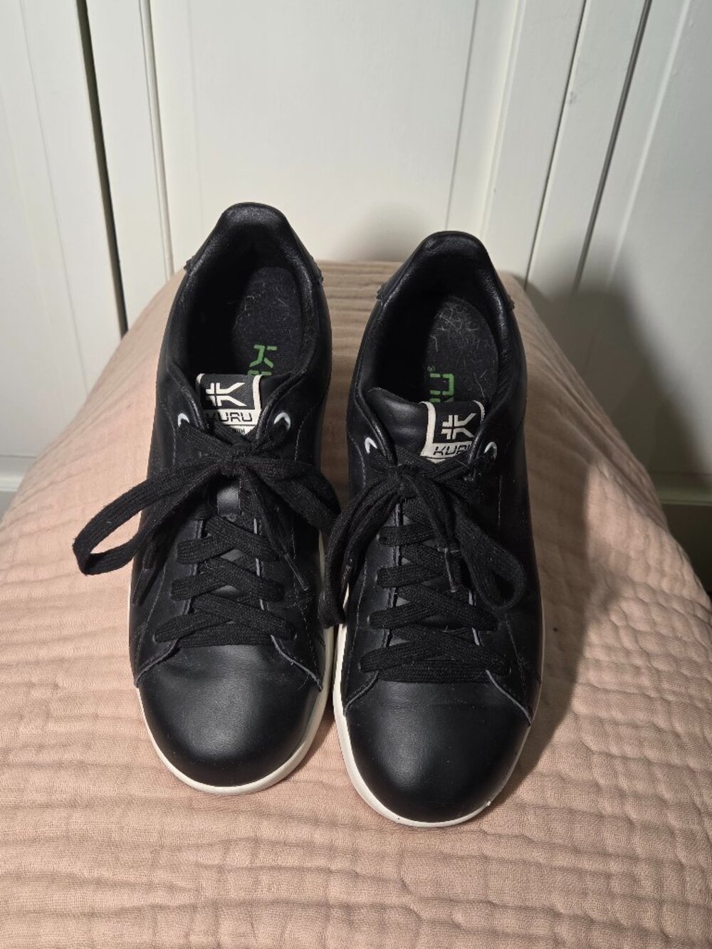 KURU Roam Shoes Womens Size 9 Jet Black Leather Casual Walking Sneakers Comfo